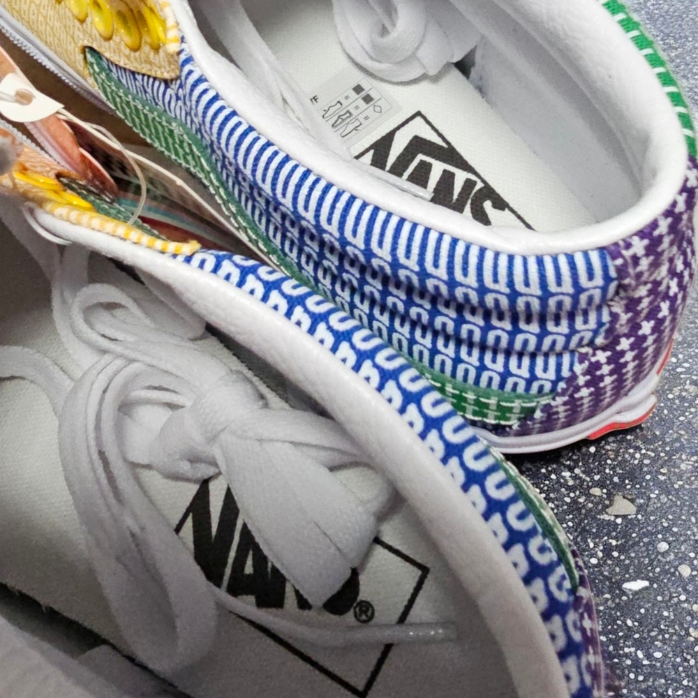 $6.49 SHIPPING Womans Vans Sk8-Mid Pride - Picture 6 of 9